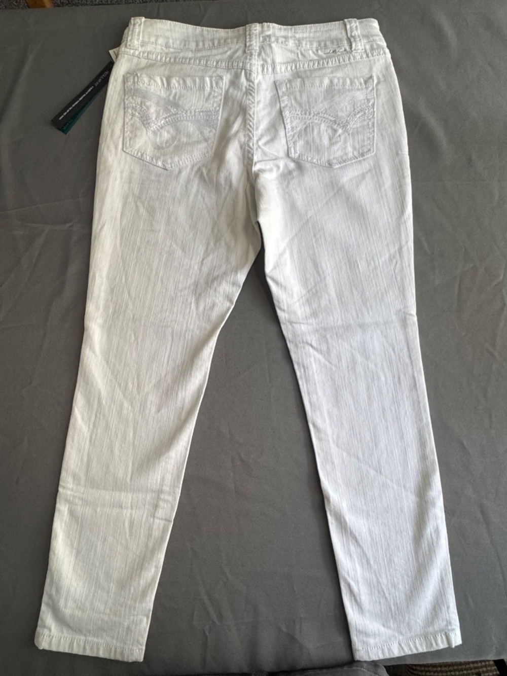 New INC White Skinny Jeans 8 Petite - Picture 3 of 7